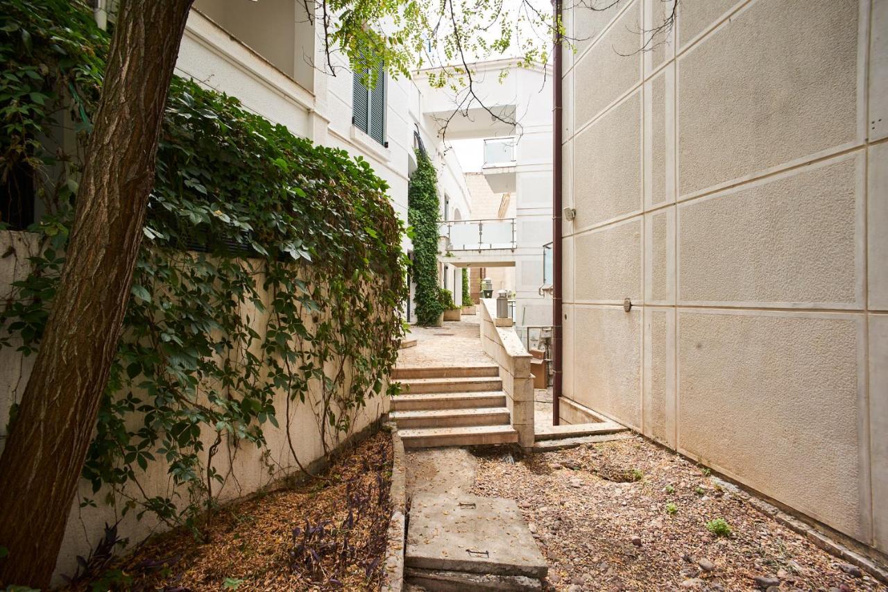 Apartments Secret Garden Sveti Stefan Exteriér fotografie