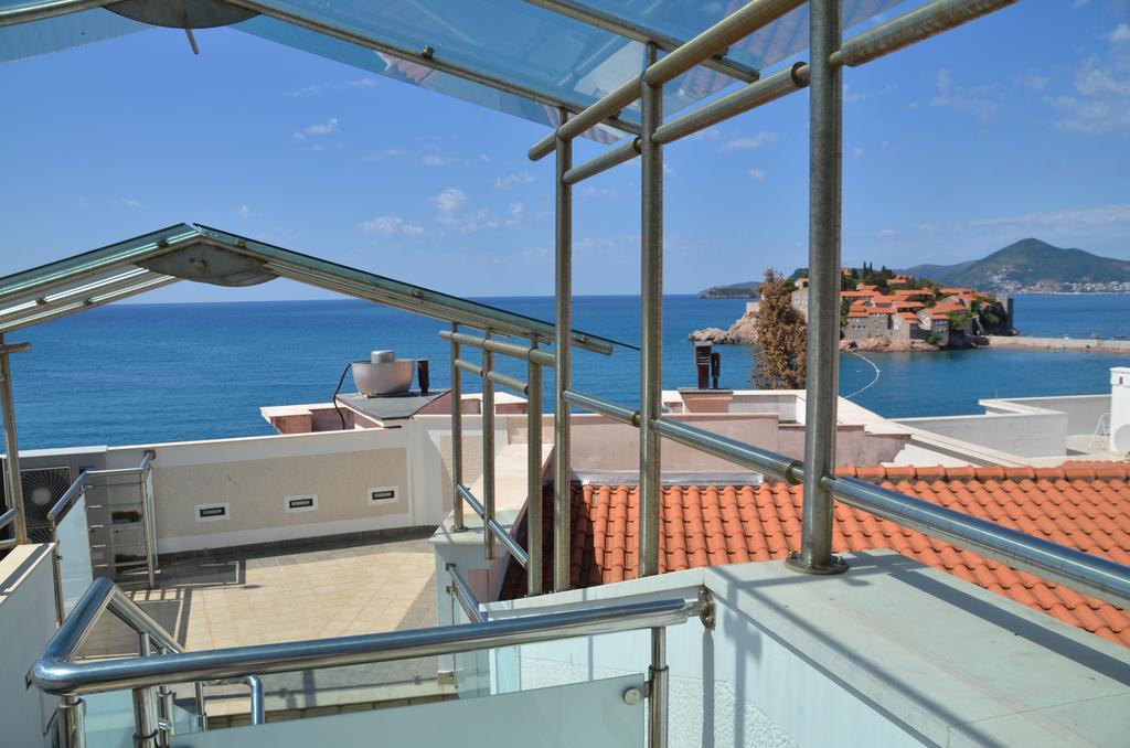 Apartments Secret Garden Sveti Stefan Pokoj fotografie